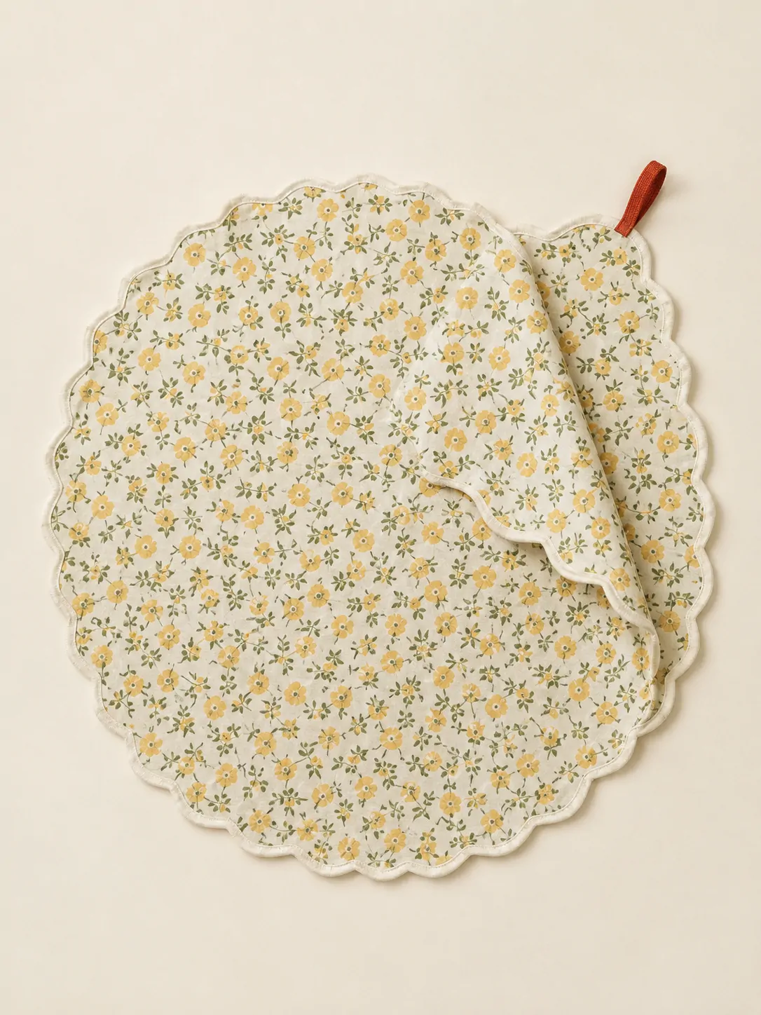 Round Garden Tablecloth laid flat, showing every piece in the set